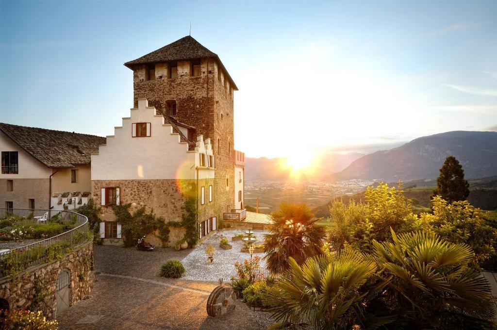 Schloss Hotel Korb Appiano Sulla Strada Del Vino Exterior photo